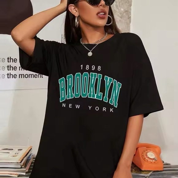 Clothes - Picture 9 of 9